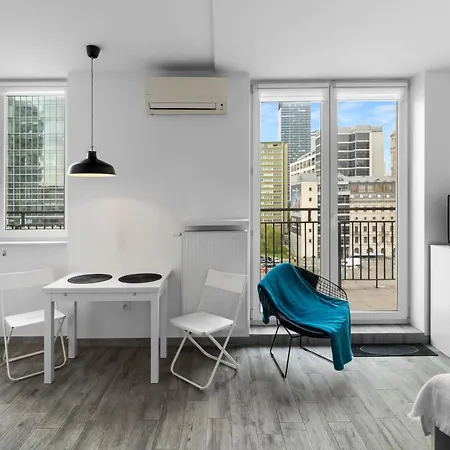 Marszalkowska By Esteum Host Warsaw