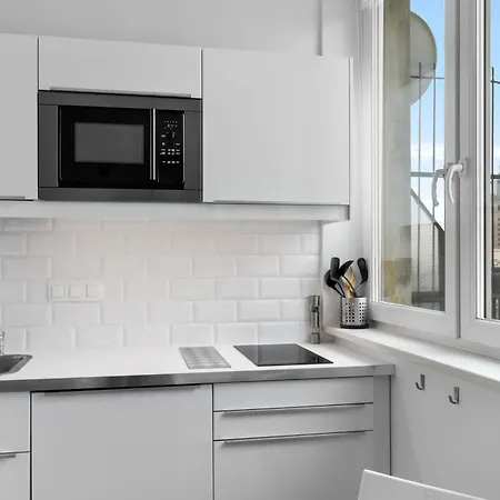 Marszalkowska By Esteum Host * Varšava